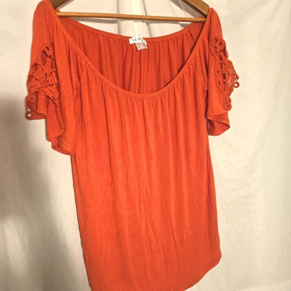 Pretty Lace Sleeve Blouse EUC - Picture 4 of 8